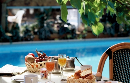 Hotel Les Airelles - Breakfast - Morzine