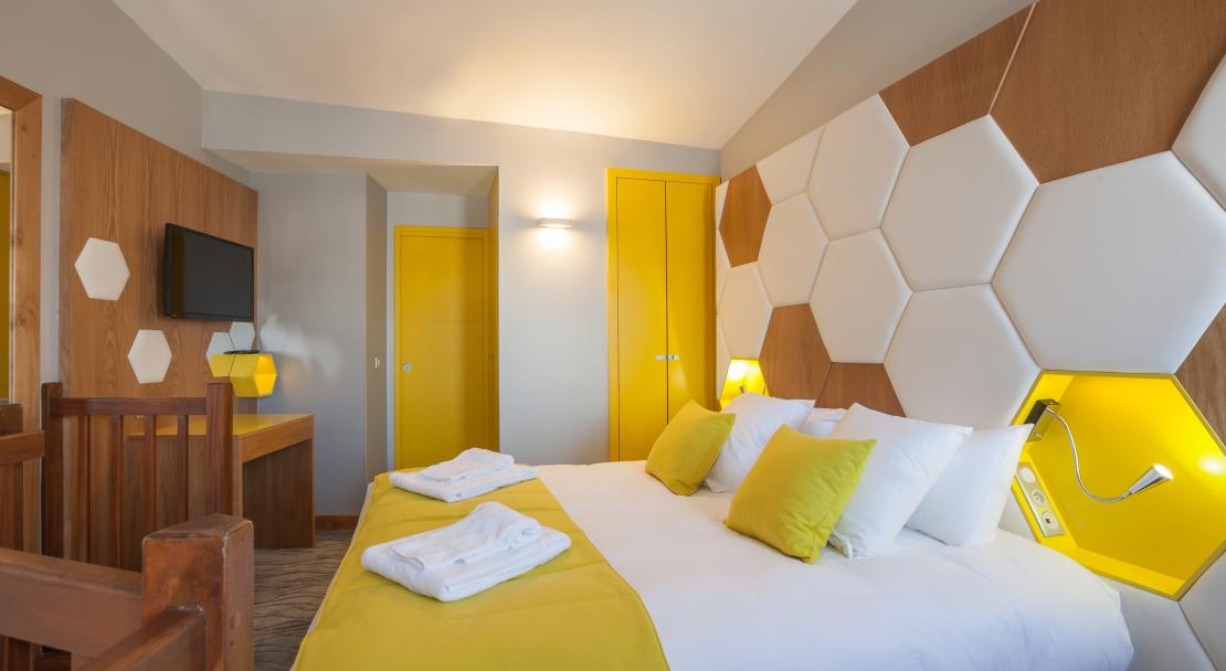 Hotel Royal Ours Blanc Alpe d'Huez  an example of family suite