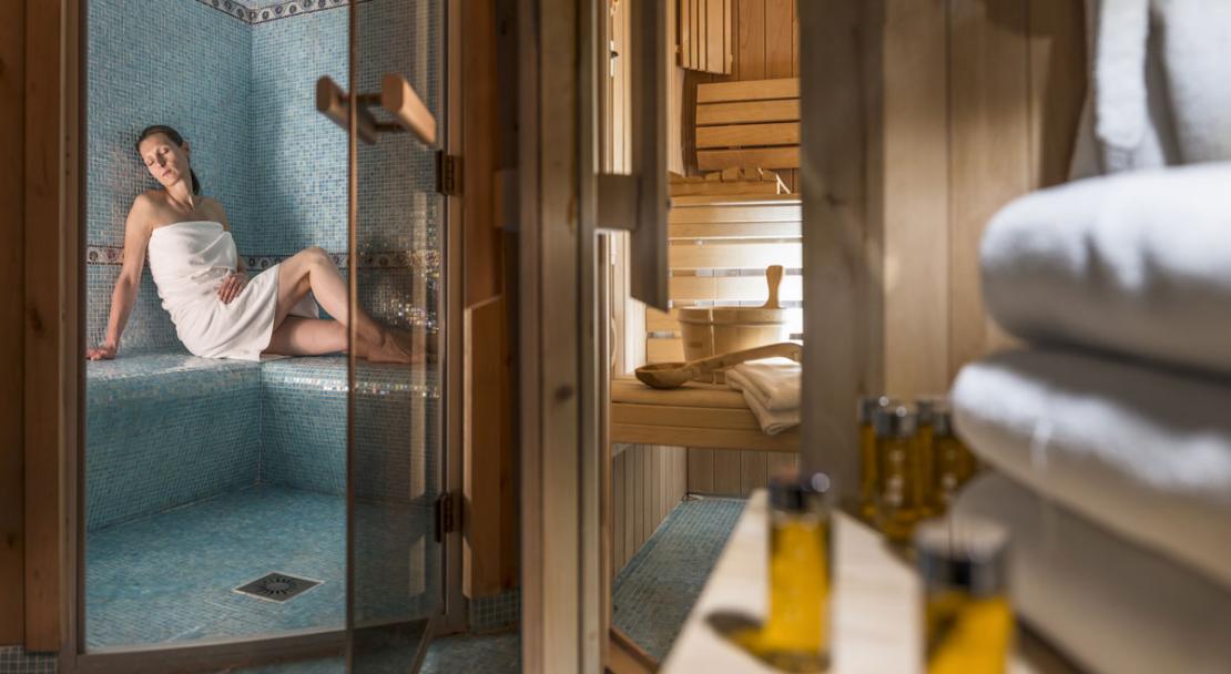 Hotel La Loze - sauna steam room wellness