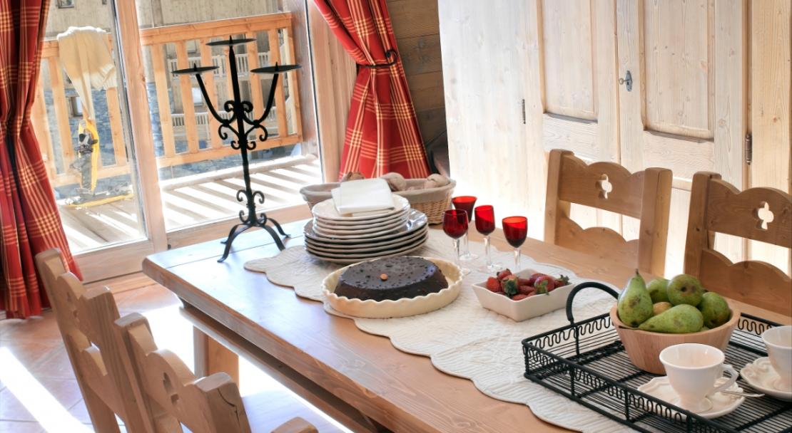 Dining Table in Les Alpages De Champagny