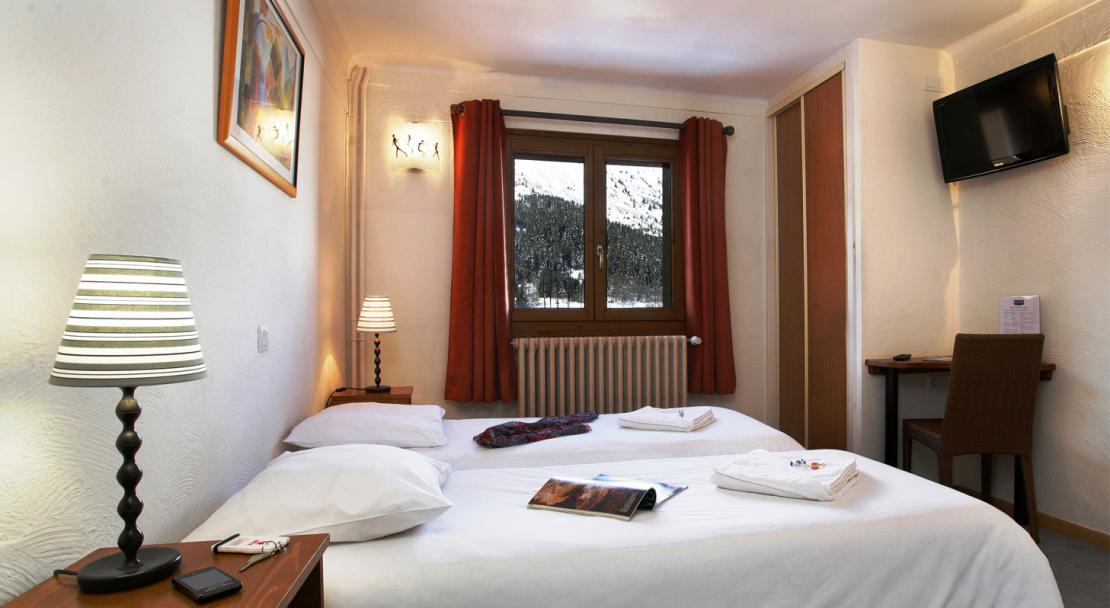 Hotel Le Genepi - Bedroom Type 1