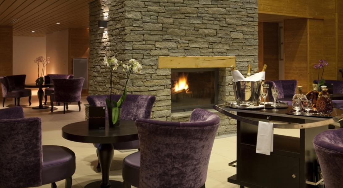Hotel Alpenrose - Bar with fire - Alpe d'Huez