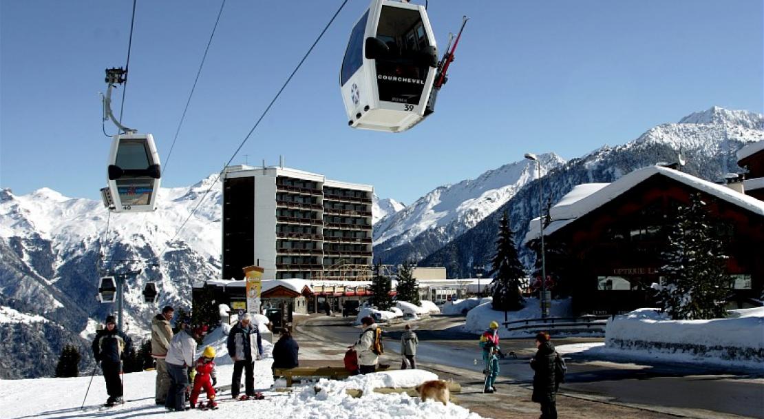 Ski Lift, Ski Slopes, Apartments-Les Ecrins-Courchevel-France