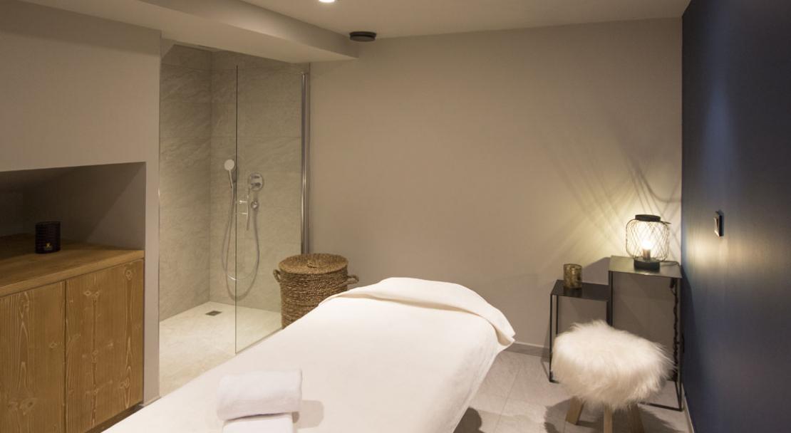 Massage spa treatment room Hotel L'Avancher Val d'Isere
