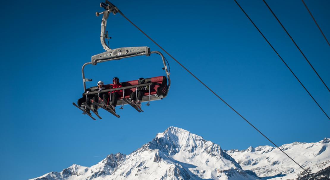 Chairlift in Val Cenis; Copyright: Alban Pernet
