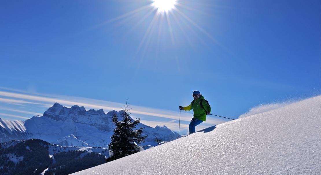 Off-piste skiing in Chatel; Copyright: JF Vuarand