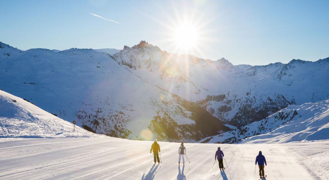 Meribel sunset skiers; Copyright: Meribel