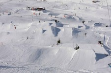 In Le Grand Bornand the terrain park is excellent  for skiers and snowboarders of all abilities.