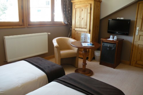 An example of a double room at the Hotel Gourmets and Italy in Chamonix