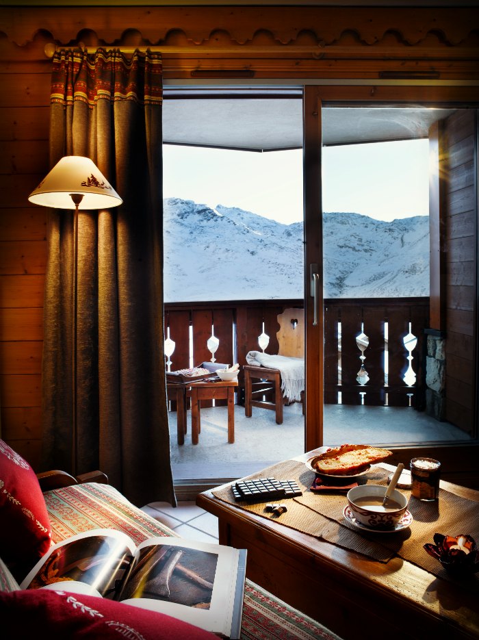 View from lounge in L'Oxalys out onto the valley in Val Thorens 