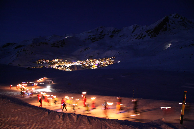 Torchlight descent in Val Thorens