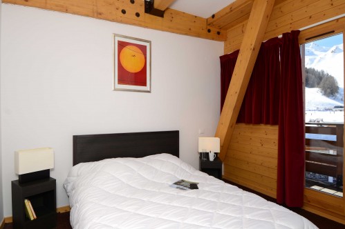 Double Bedroom - Residence Le Pelvoux - La Plagne