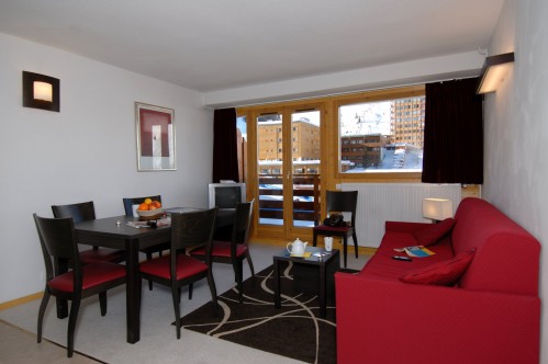2/3 Bedroom Apartment with Cabin - Sleeps 12 - Le Pelvoux - La Plagne