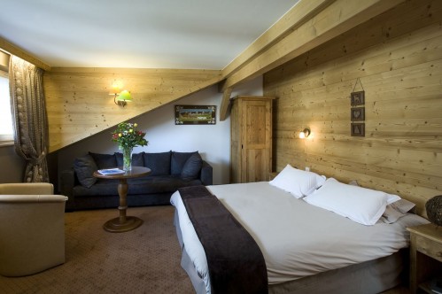 An example of a deluxe suite at the Hotel Gourmets and Italy in Chamonix