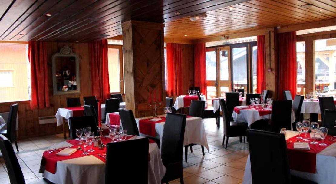 Hotel Le Mottaret Meribel Dining Room 