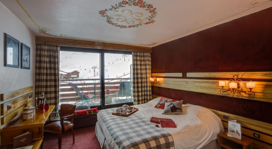 Doubel Bed in Hotel AlpenRuitor Meribel