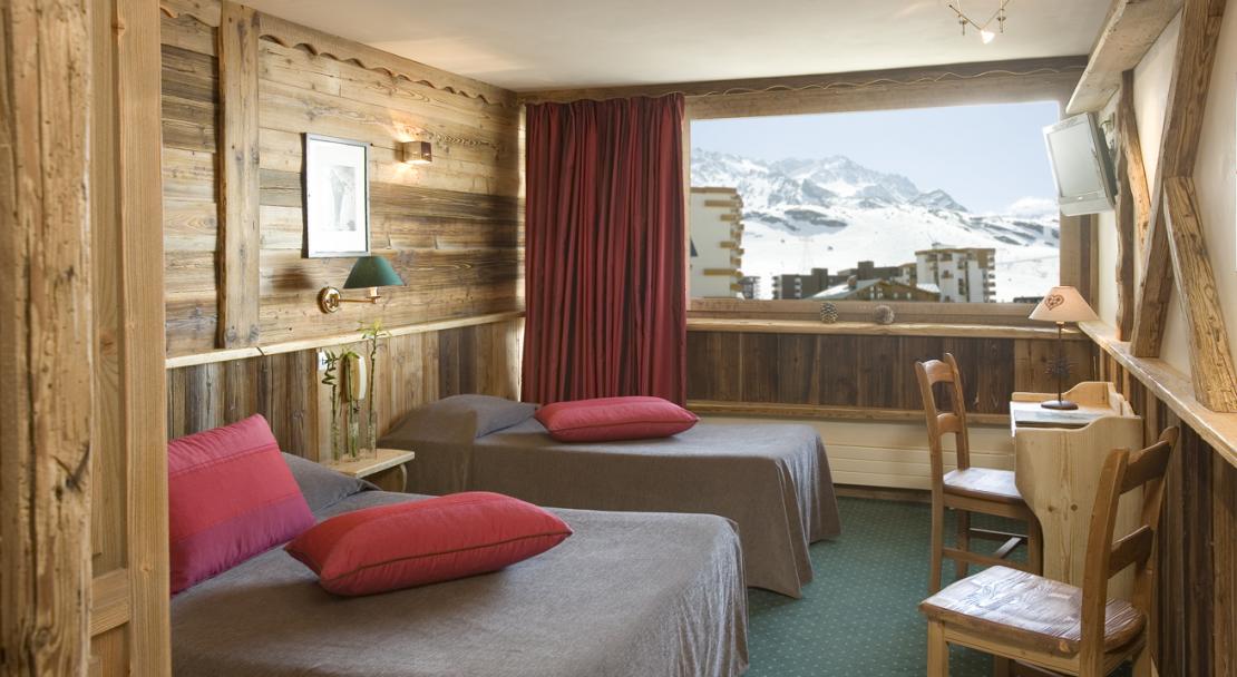 Hotel 3 Vallees - bedroom - Val Thorens