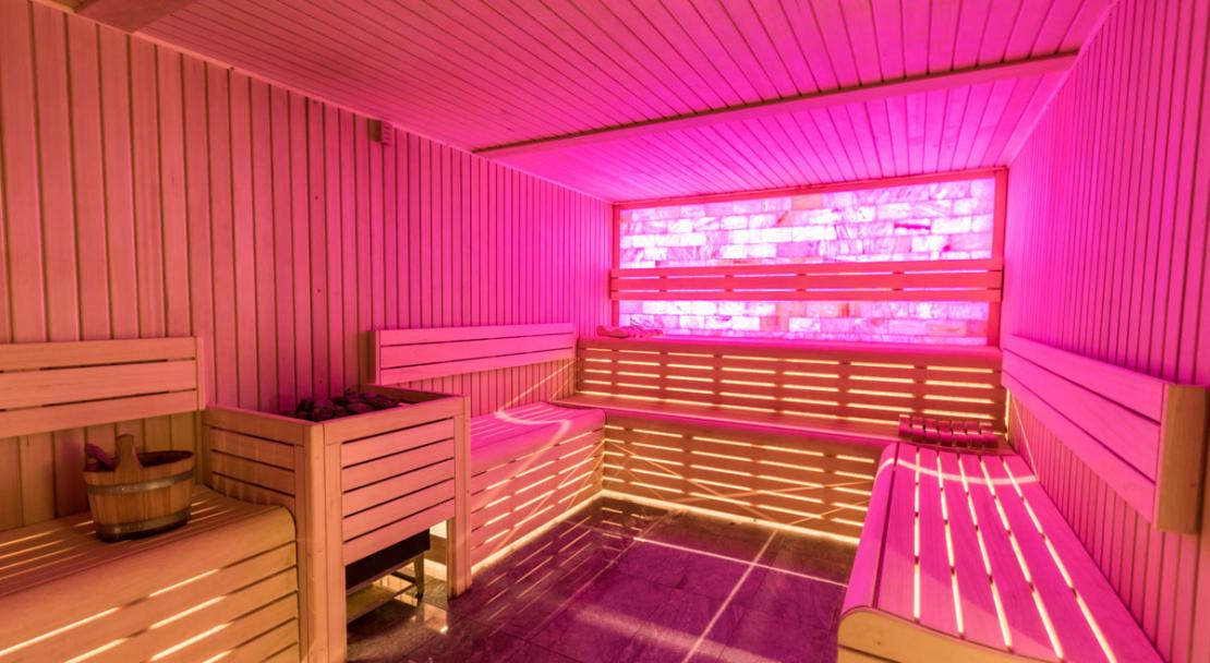 Chalet Altitude - Refurbished sauna wellness area; Copyright: Raj