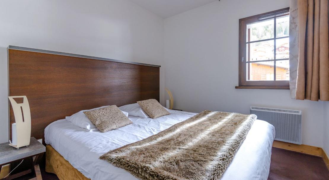 Emiguy double bedroom; Copyright: La Grange