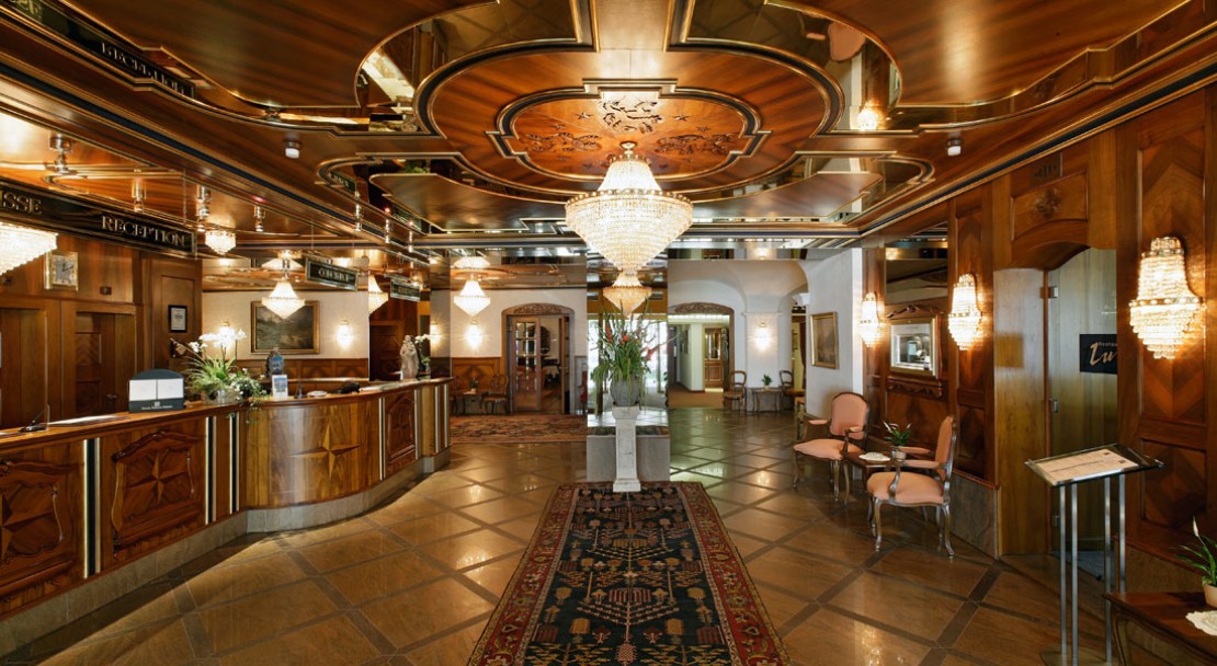 Reception Area - Grand Hotel Zermatterhof - Zermatt