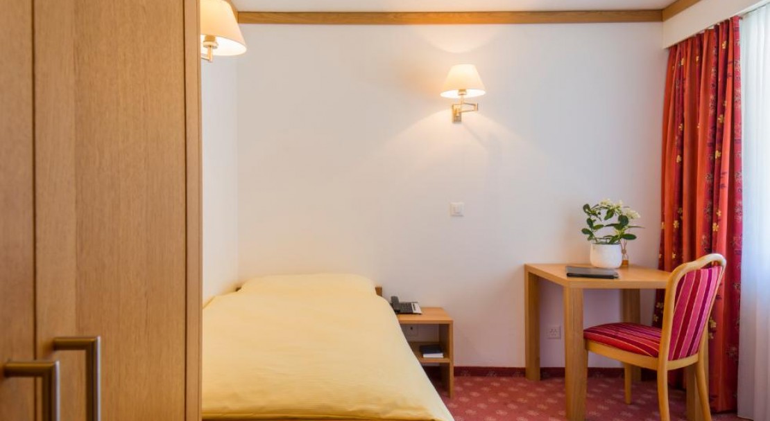 Hotel Excelsior - Zermatt - Single Bedroom -