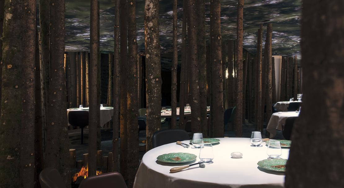Amazing atmospheric fine dining forest style Restaurant Ursus Les Suites Madam Bouvier Tignes 