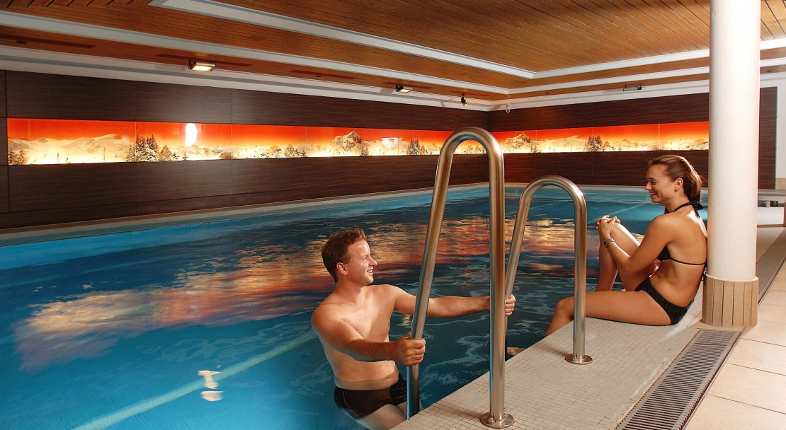Swimming Pool - Ramada Hotel Regina Titlis - Engelberg