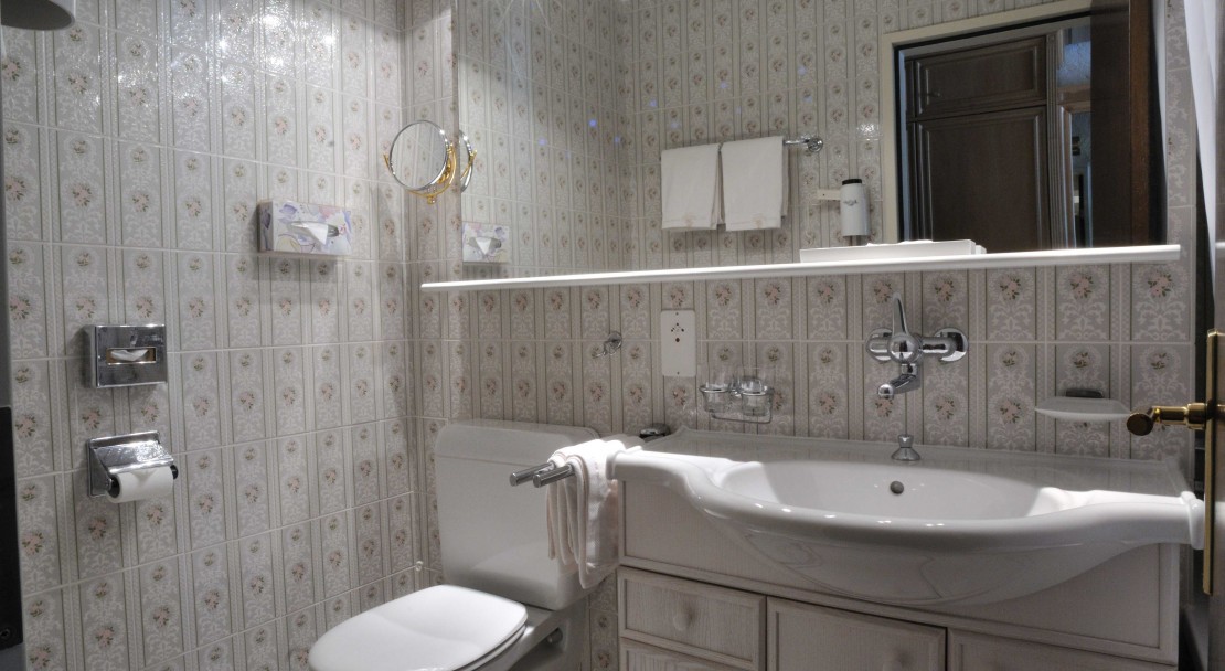 BathroomHotel Kreuz und Post Grindelwald