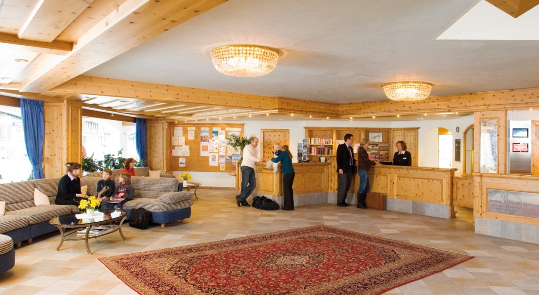 Silvretta Parkhotel - Hotel reception