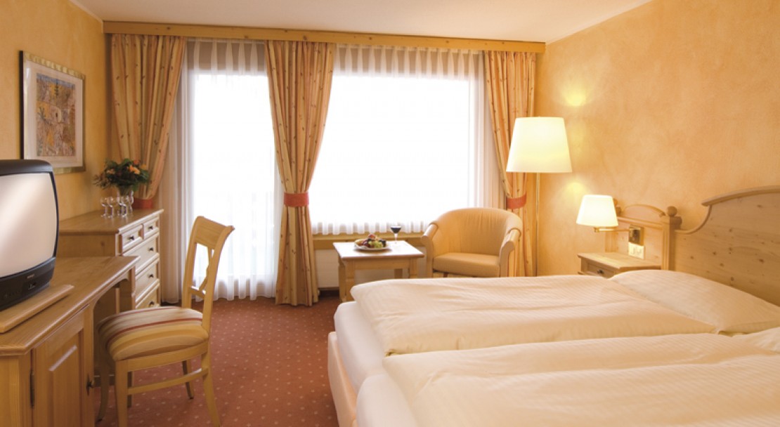 Silvretta Parkhotel - Standard bedroom