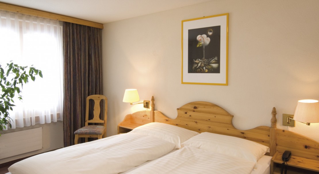 Silvretta Parkhotel - Suite bedroom