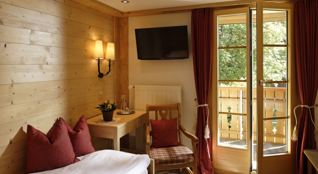 Room at Hotel Alpenrose - Wengen - Switzerland