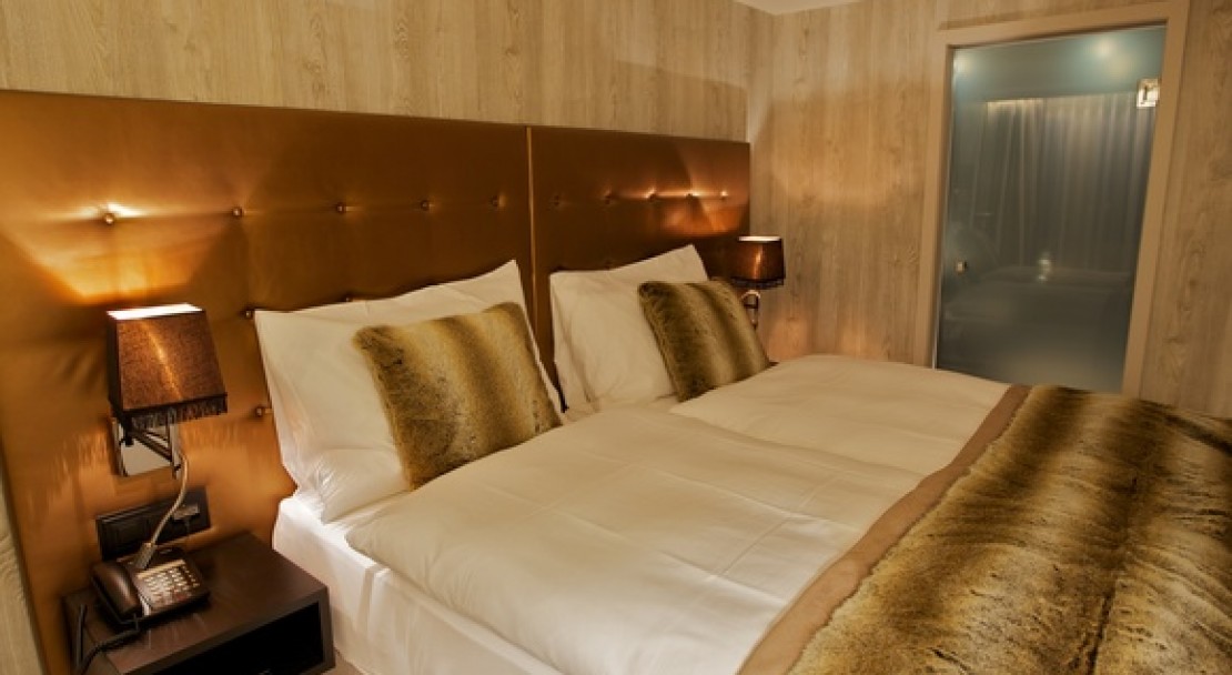 Double room at Grischa - DAS Hotel Davos