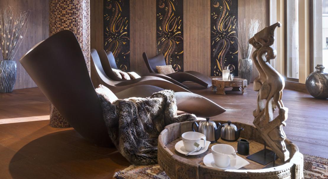 Relaxation room at Le Hameau du Kashmir Val thorens