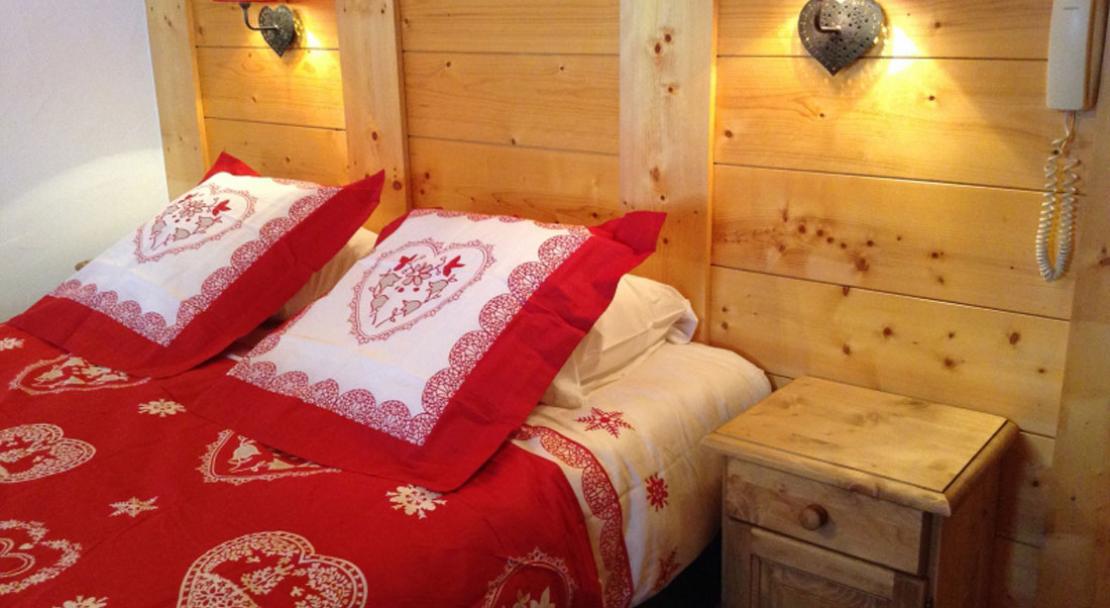 Hotel Les Glaciers - Double bedroom