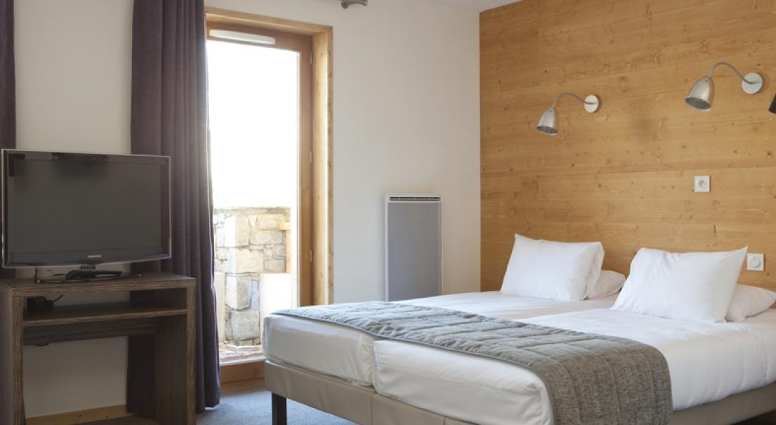 Hotel Alpenrose - Bedroom - Alpe d'Huez