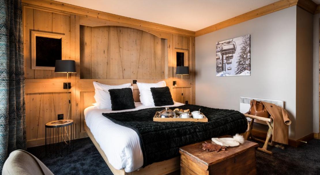 Double Bedroom; Copyright: Hotel Les Suites du Montana