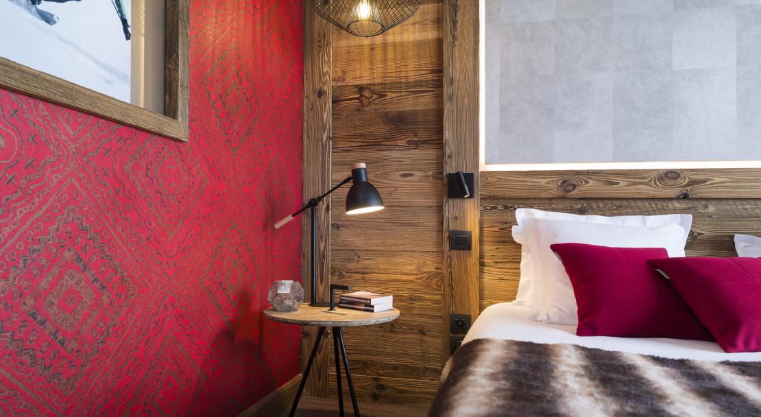 Bedroom at Hotel Village Montana Tignes; Copyright: Studio Bergoend