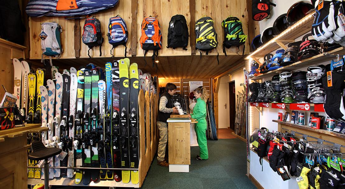 Ski shop in the Hermine
