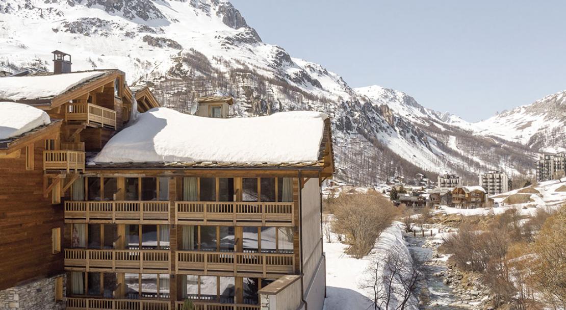 Exterior of Hotel Ski Lodge 