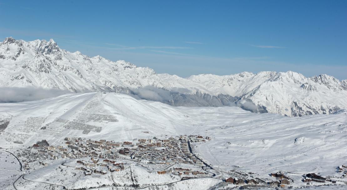 Sunny plateau of Alpe d'Huez