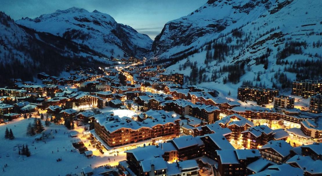 Val d'Isere at night; Copyright: Val d'Isere
