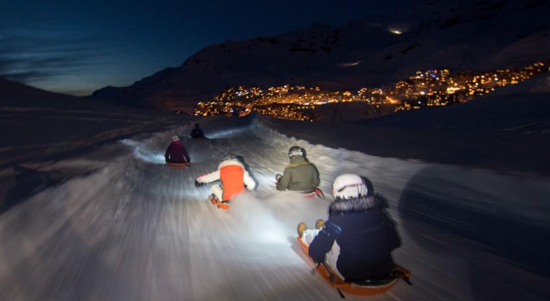 night sledding Val Thorens; Copyright: T. Loubere OT Val Thorens