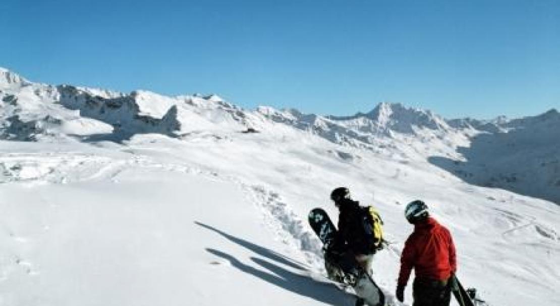 Skiing in Davos, Switlzerland; Copyright: Rapahel Koch
