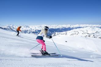 Piste skiing in La Plagne (Elina Sirparanta); Copyright: Elina Sirparanta