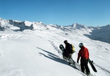 As well as snowparks and challenging piste, Davos offers keen riders fantastic off piste terrain