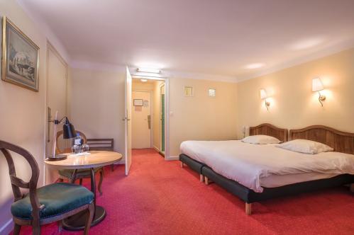 Double/Twin Room, Hôtel Croix Blanche Chamonix; Copyright: Best of Mont Blanc