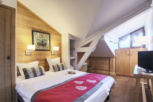 Twin Bedroom Les Chalets du Forum Courchevel; Copyright: P&V