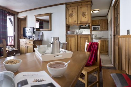 Village Montana Val Thorensliving room kitchen breakfast wooden ski