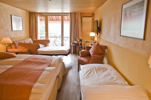 Quad Room at Hotel Silberhorn - Wengen - Switzerland